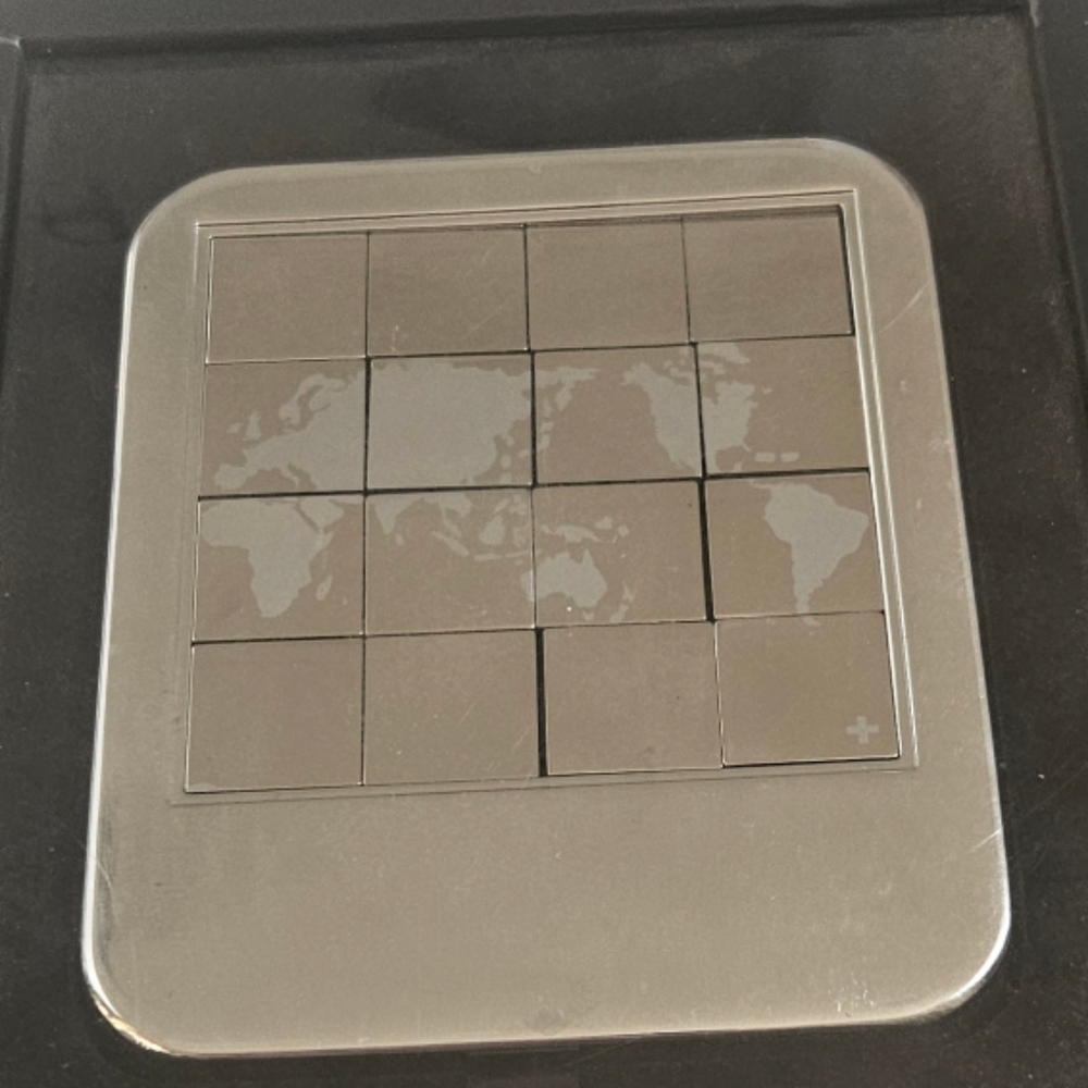 World Slide Puzzle - Picture 3 of 6